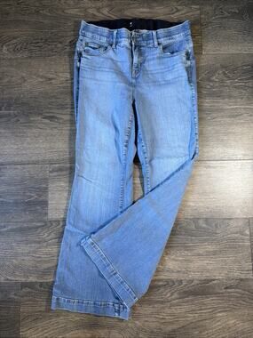 Torrid Bombshell Flare Jeans Size 16 High Rise Premium Stretch Light Wash Boho